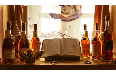 col dt cognac embassy 003